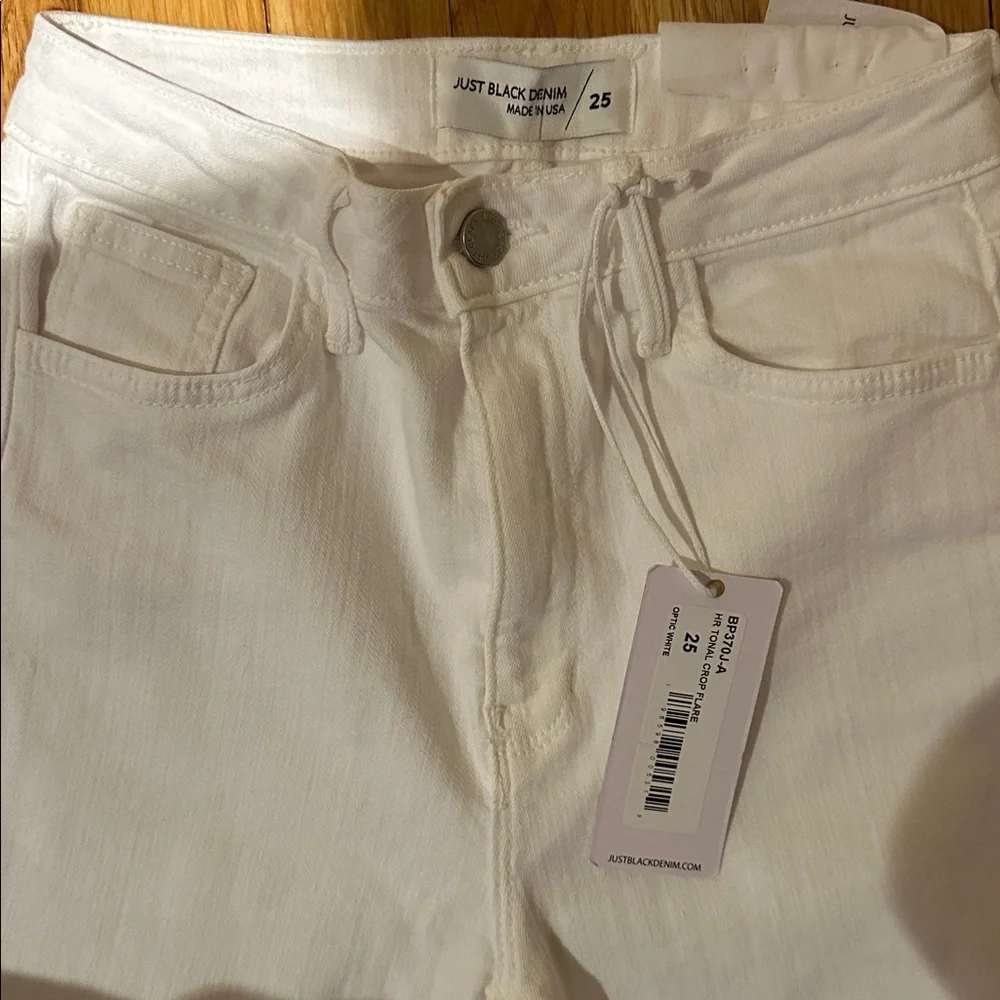 Just Black HR (High Rise) Crop Flare NWT - Picture 4 of 9